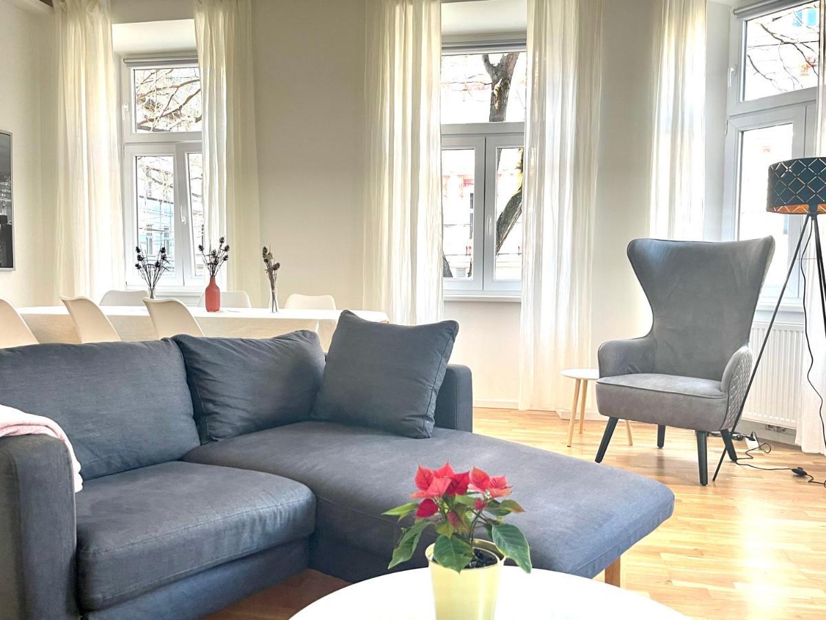 Big Apartment Vienna Exterior photo